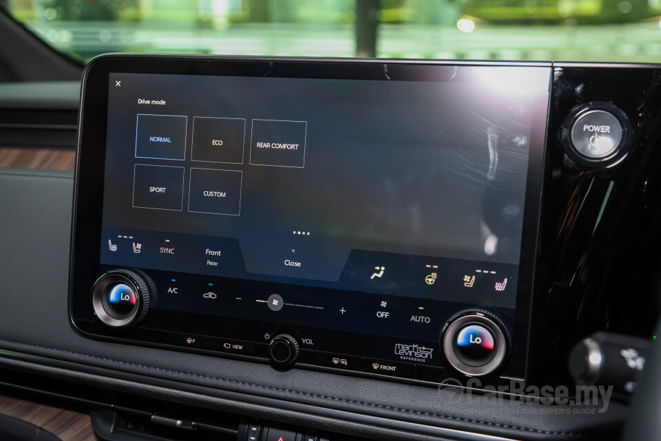 Lexus LM AW10 (2024) Interior