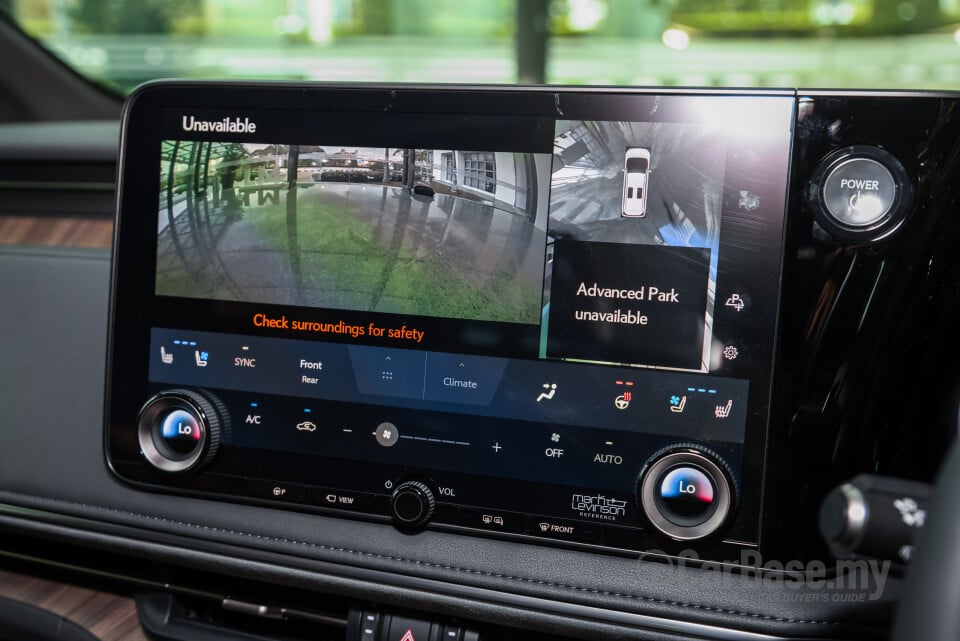 Lexus LM AW10 (2024) Interior