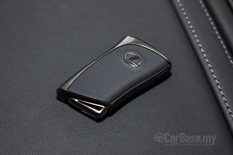 Lexus LM AW10 (2024) Interior