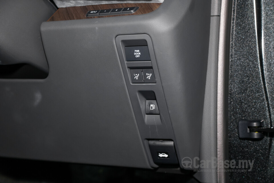 Lexus LM AW10 (2024) Interior
