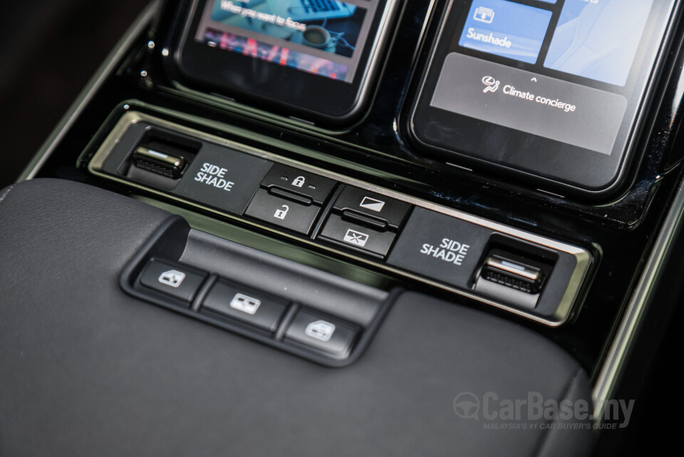 Lexus LM AW10 (2024) Interior