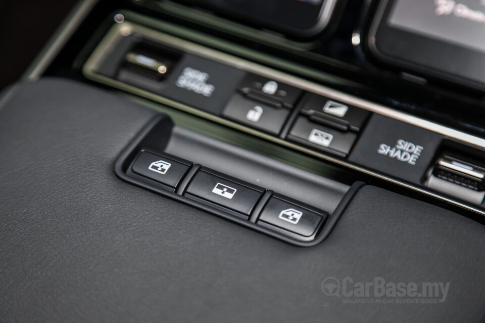 Lexus LM AW10 (2024) Interior