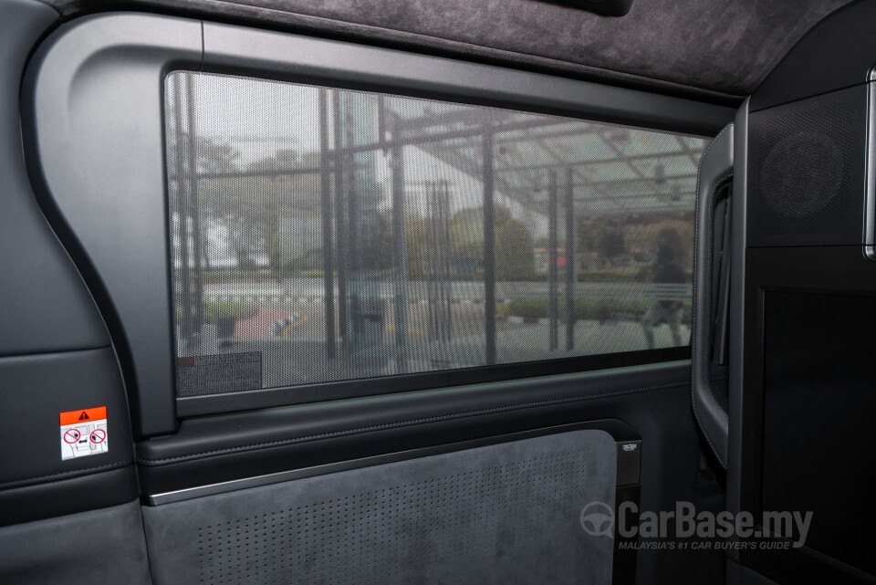 Lexus LM AW10 (2024) Interior