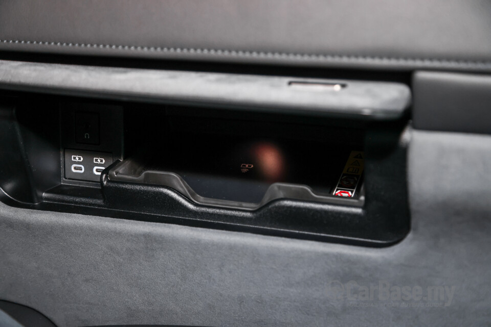 Lexus LM AW10 (2024) Interior