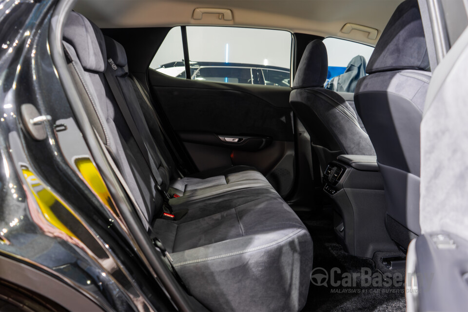 Lexus RZ EB10 (2024) Interior