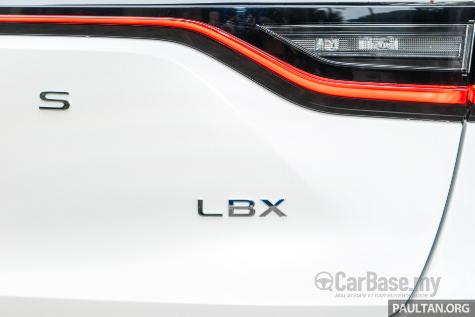 Lexus LBX AY10 (2024) Exterior