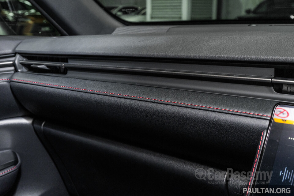 Lexus LBX AY10 (2024) Interior