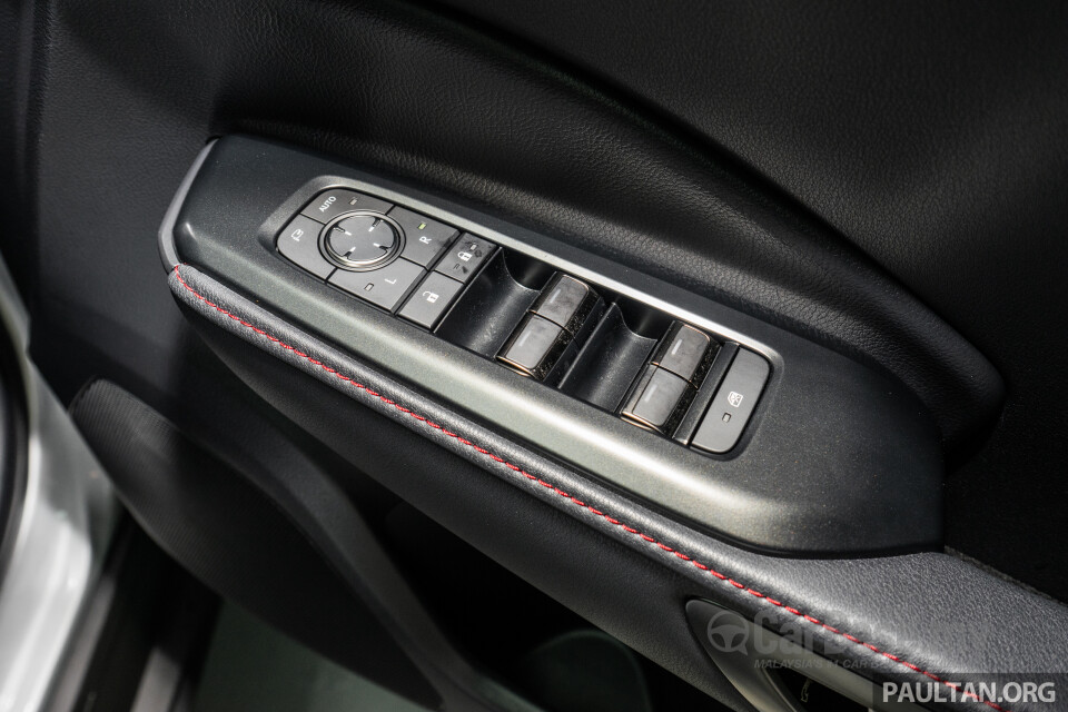 Lexus LBX AY10 (2024) Interior