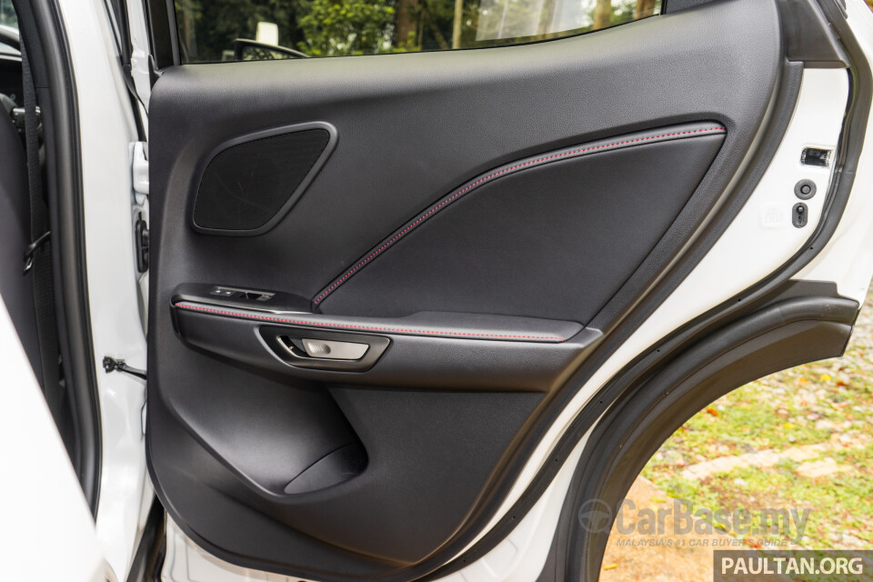 Lexus LBX AY10 (2024) Interior