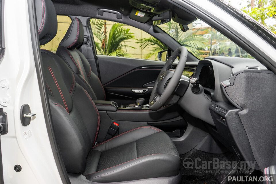 Lexus LBX AY10 (2024) Interior