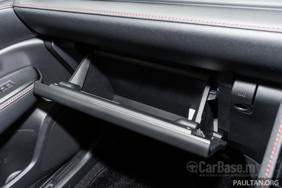 Lexus LBX AY10 (2024) Interior