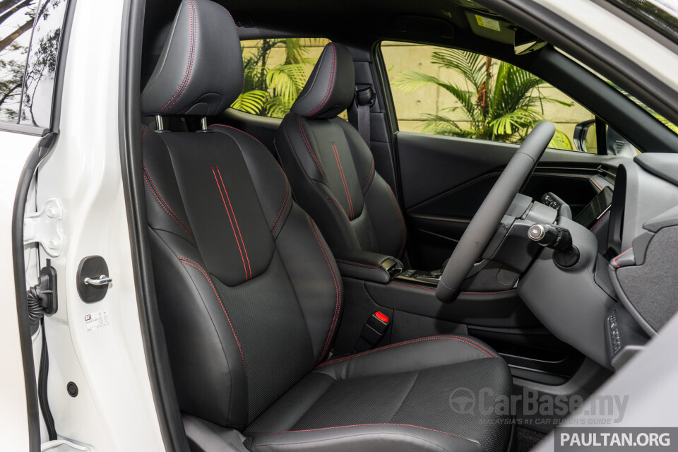 Lexus LBX AY10 (2024) Interior