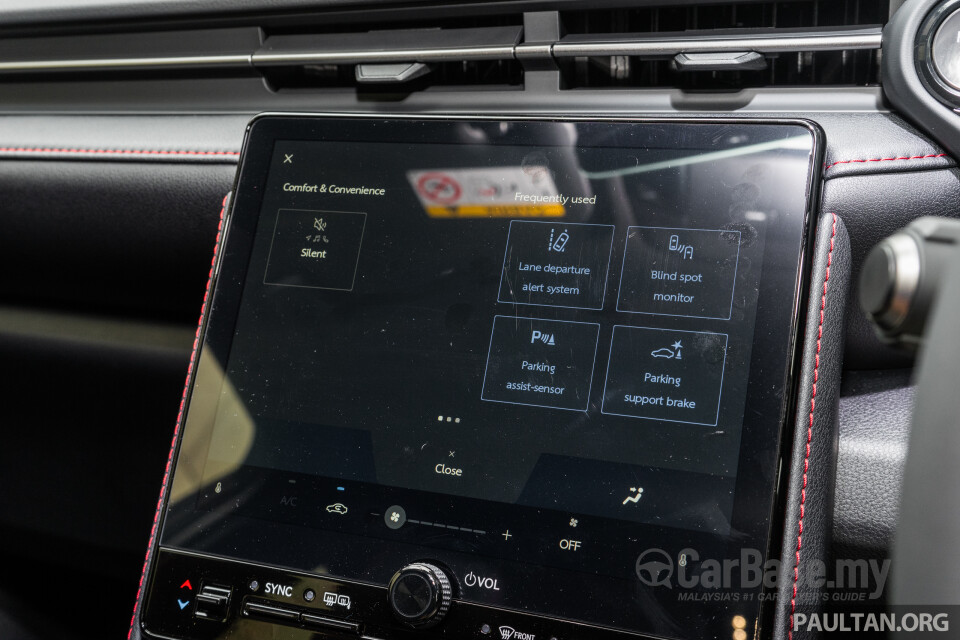 Lexus LBX AY10 (2024) Interior