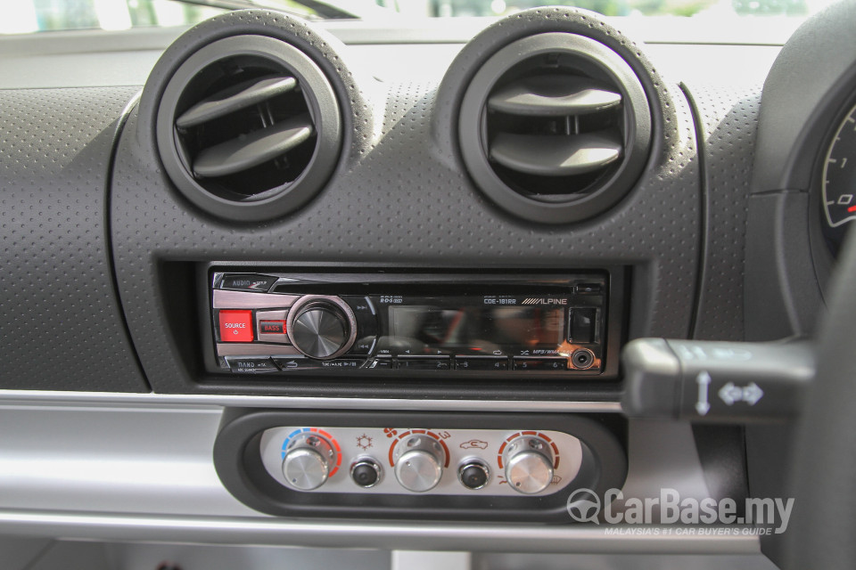 Lotus Elise Series 2 Facelift (2013) Interior