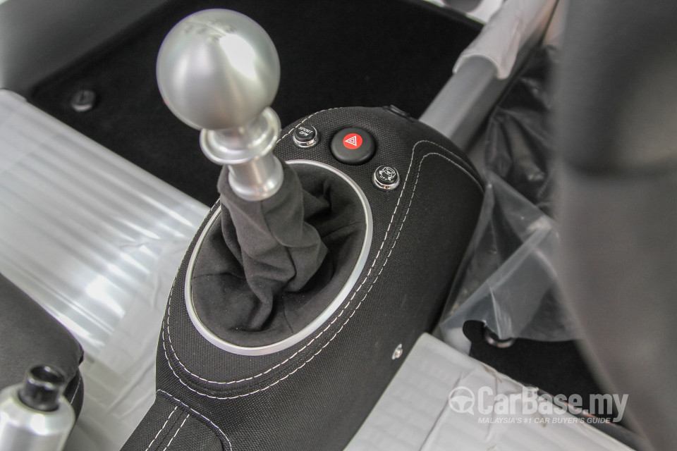 Lotus Elise Series 2 Facelift (2013) Interior