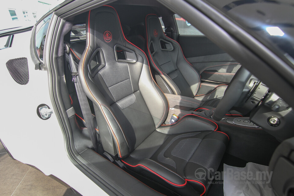 Chevrolet Cruze J300 (2012) Interior