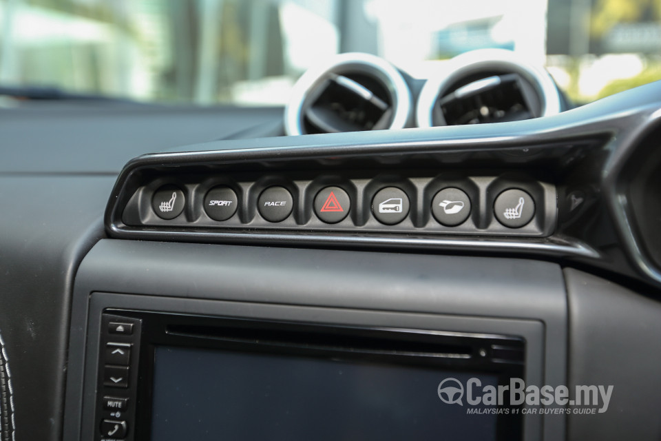 Lotus Evora Series 1 facelift (2016) Interior