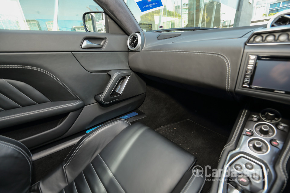 Lotus Evora Series 1 facelift (2016) Interior