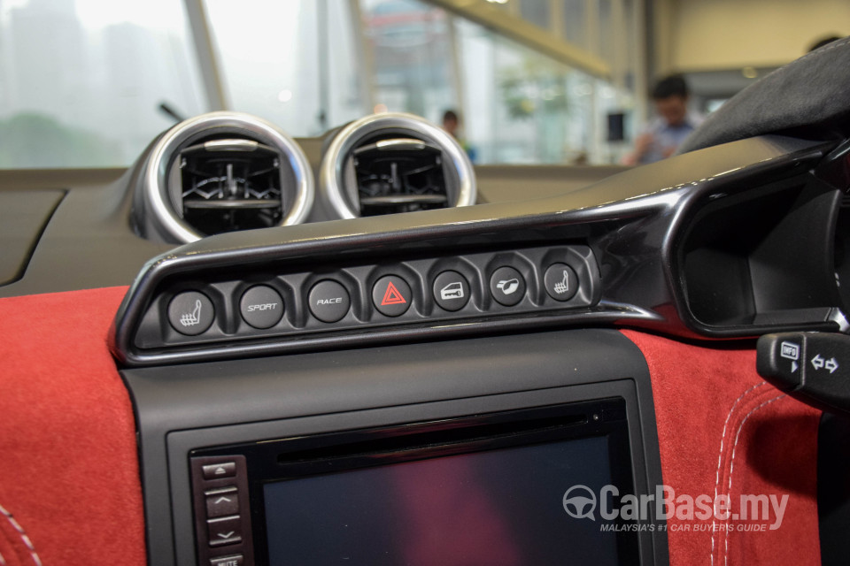 Lotus Evora Series 1 facelift (2016) Interior