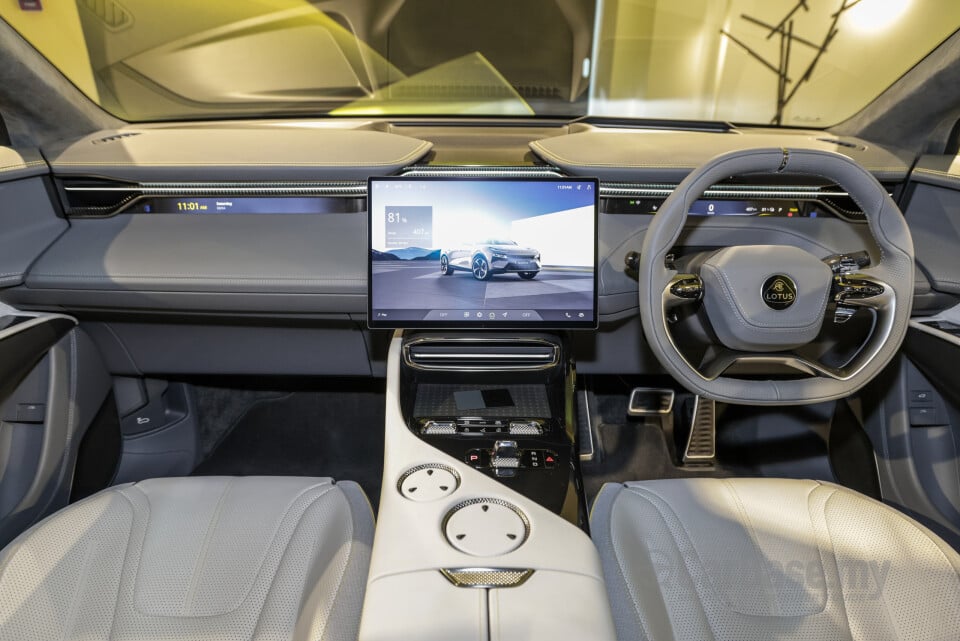 Lotus Eletre Type 132 (2023) Interior