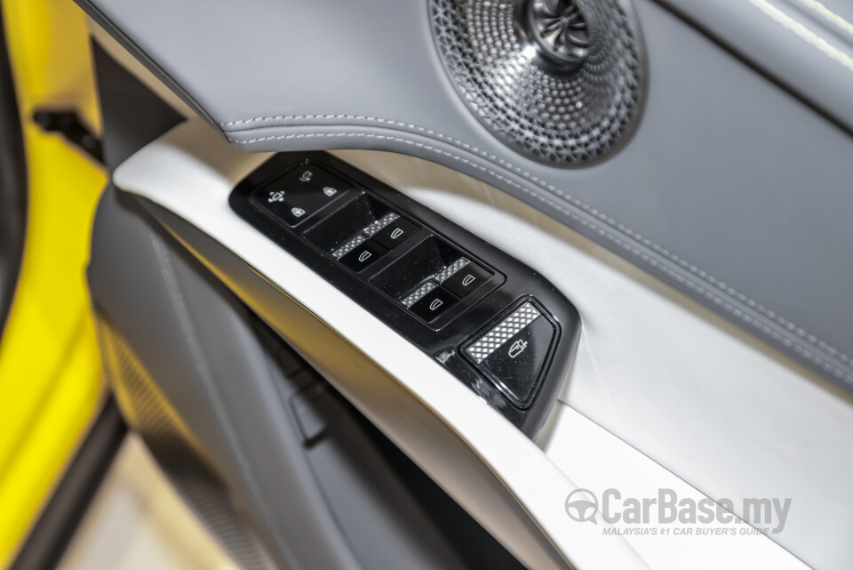 Lotus Eletre Type 132 (2023) Interior
