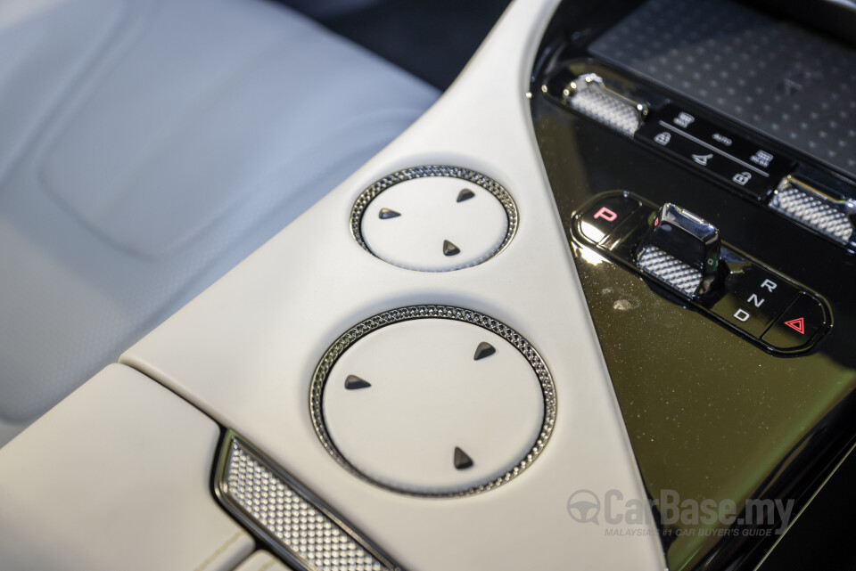 Lotus Eletre Type 132 (2023) Interior