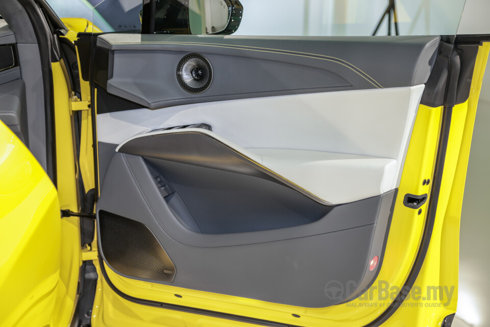 Lotus Eletre Type 132 (2023) Interior