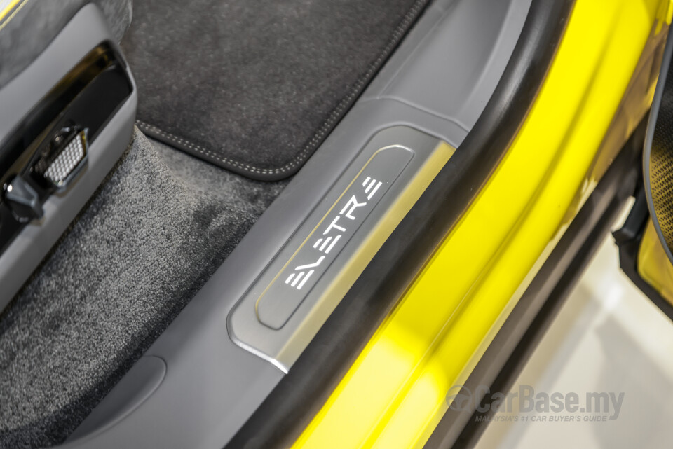 Lotus Eletre Type 132 (2023) Interior