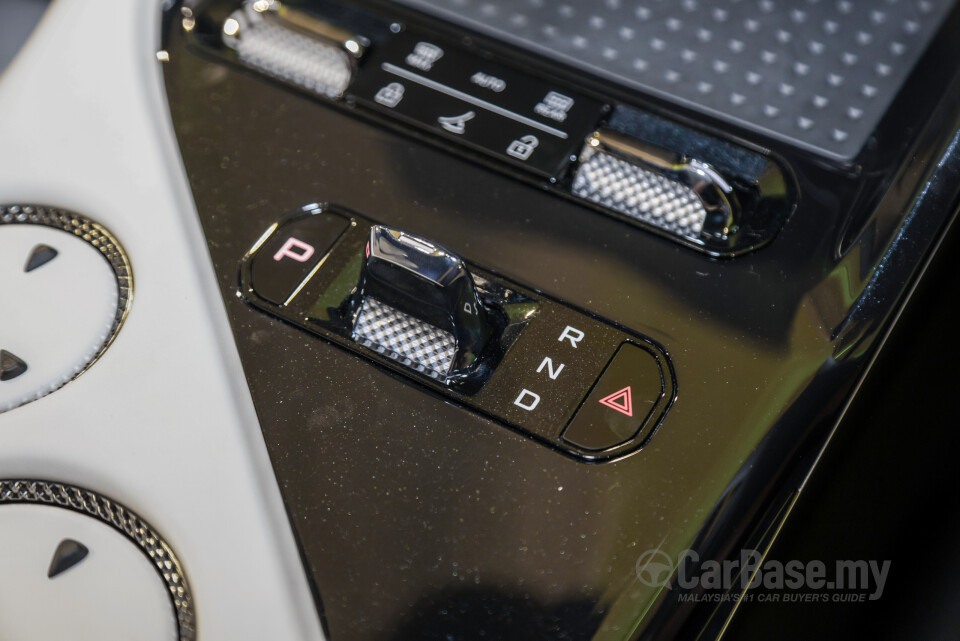 Lotus Eletre Type 132 (2023) Interior