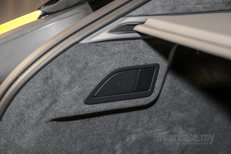 Lotus Eletre Type 132 (2023) Interior