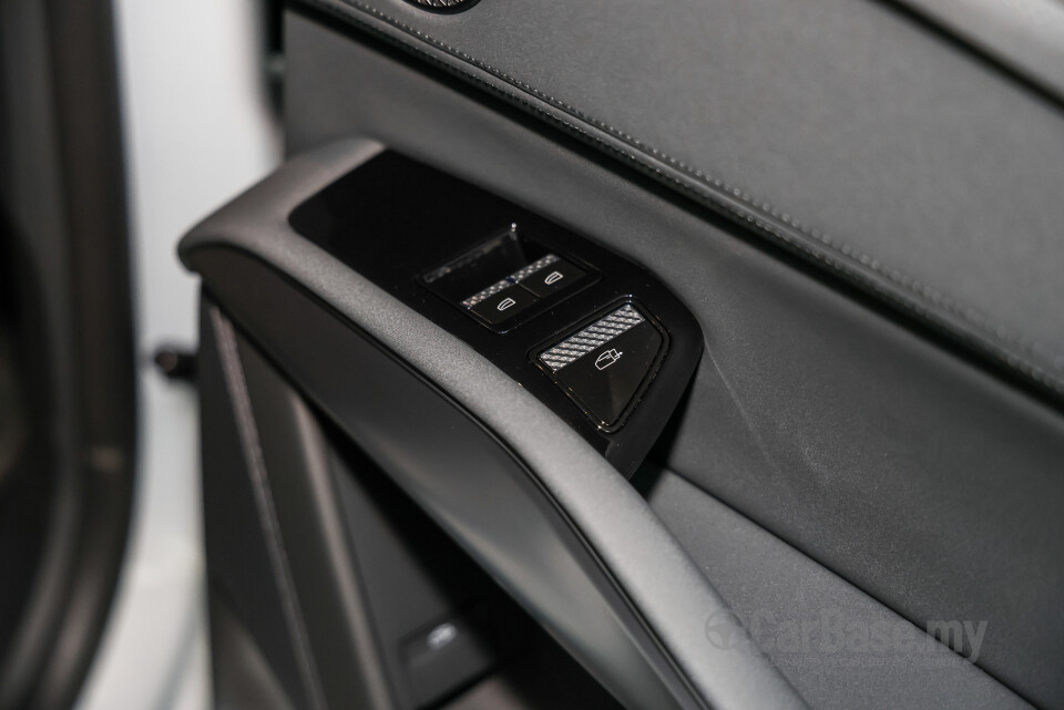 Lotus Eletre Type 132 (2023) Interior
