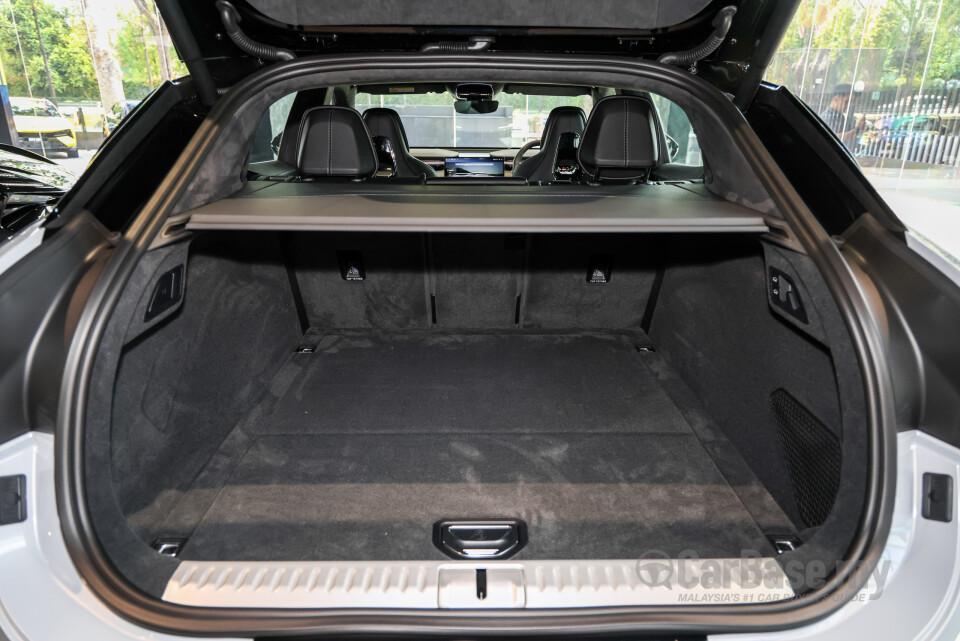 Lotus Eletre Type 132 (2023) Interior