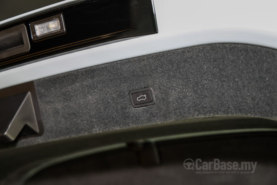 Lotus Eletre Type 132 (2023) Interior