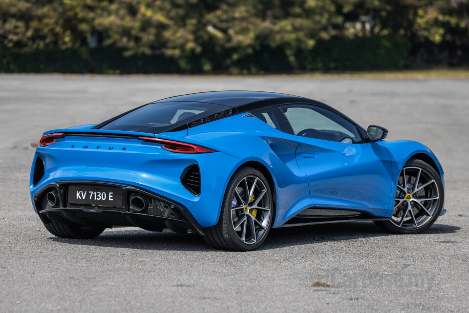 Lotus Emira Type 131 (2022) Exterior