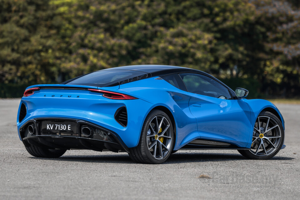 Lotus Emira Type 131 (2022) Exterior