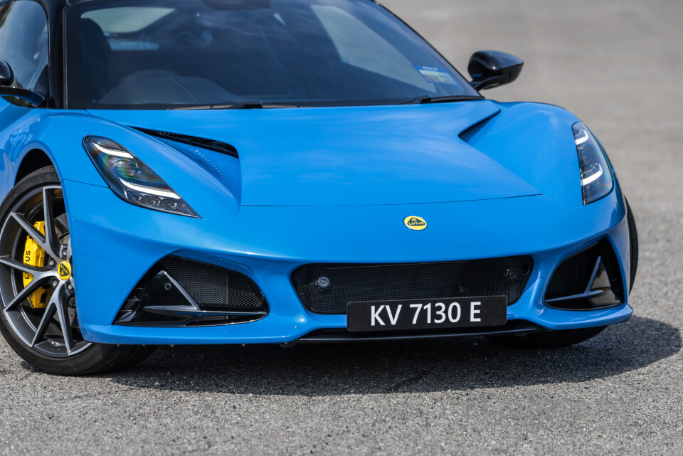 Lotus Emira Type 131 (2022) Exterior