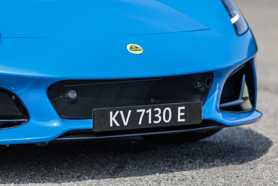 Lotus Emira Type 131 (2022) Exterior