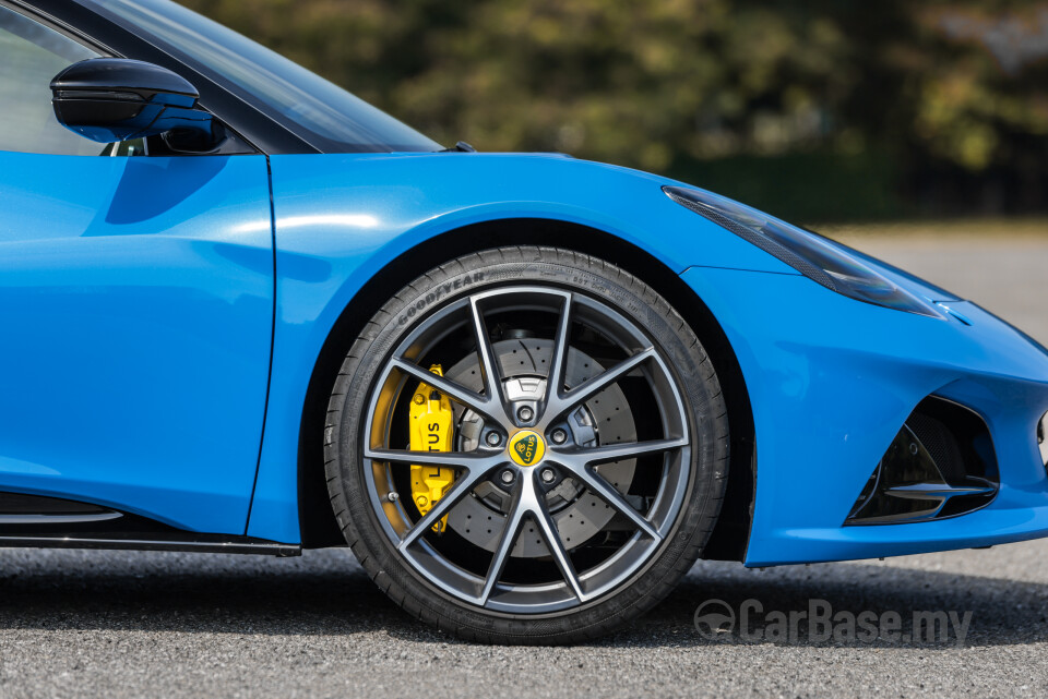 Lotus Emira Type 131 (2022) Exterior