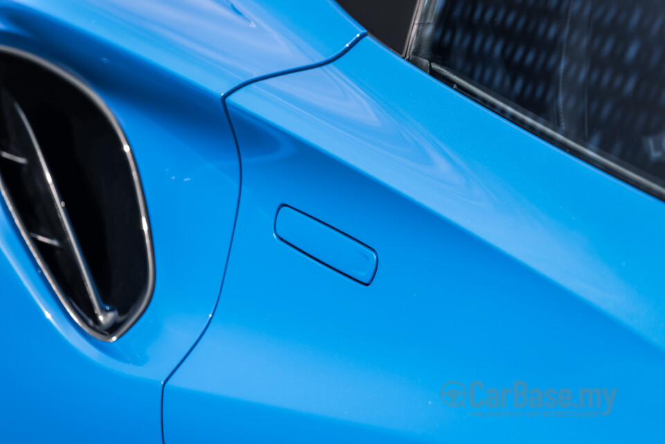 Lotus Emira Type 131 (2022) Exterior