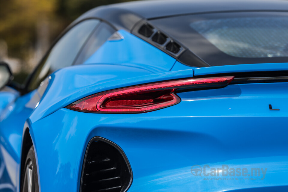 Lotus Emira Type 131 (2022) Exterior