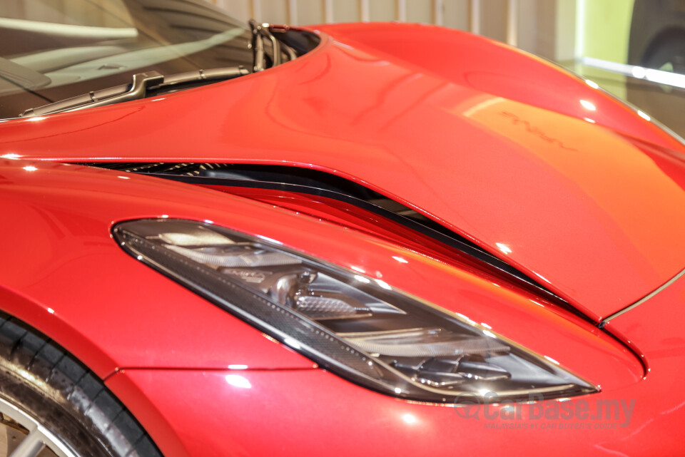 Lotus Emira Type 131 (2022) Exterior