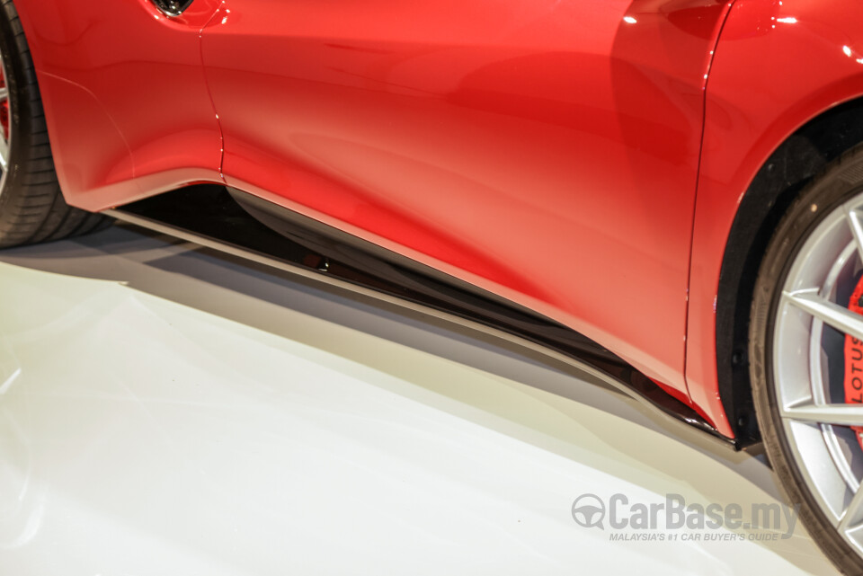 Lotus Emira Type 131 (2022) Exterior