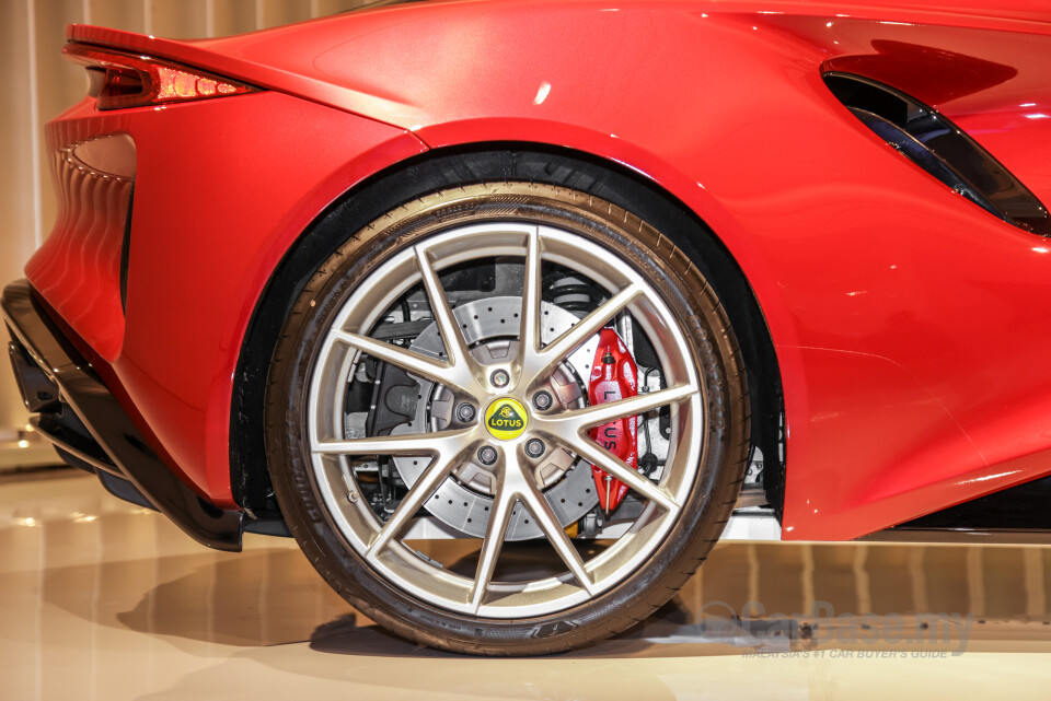 Lotus Emira Type 131 (2022) Exterior