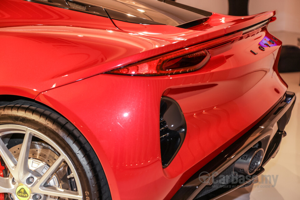 Lotus Emira Type 131 (2022) Exterior