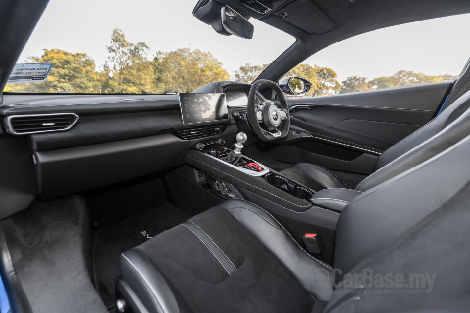 Lotus Emira Type 131 (2022) Interior