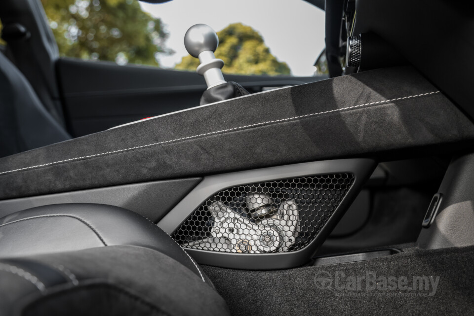 Lotus Emira Type 131 (2022) Interior