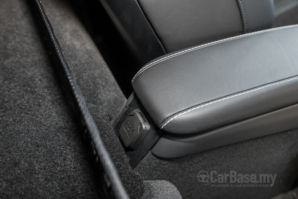 Lotus Emira Type 131 (2022) Interior