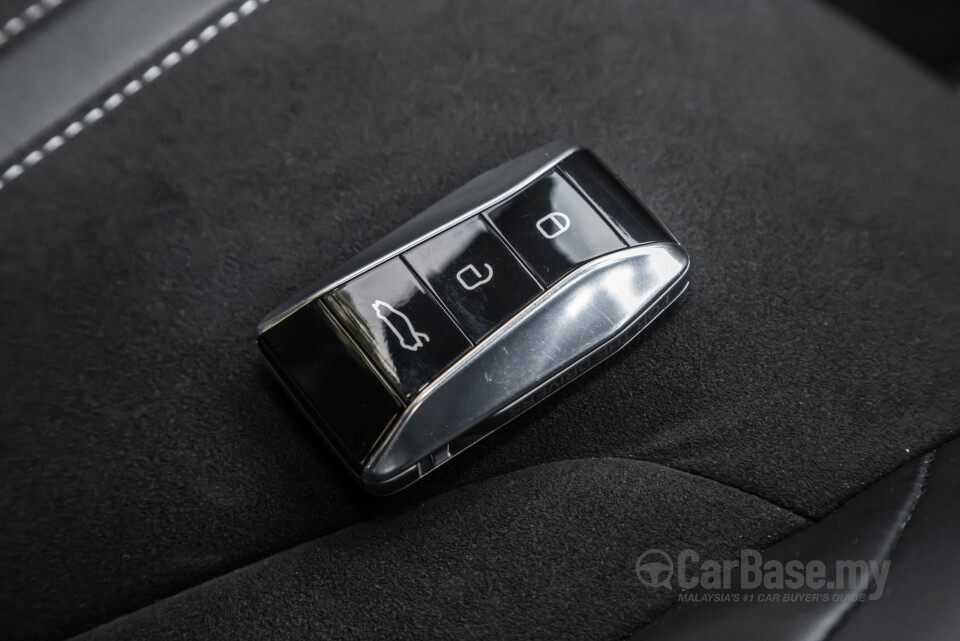 Lotus Emira Type 131 (2022) Interior