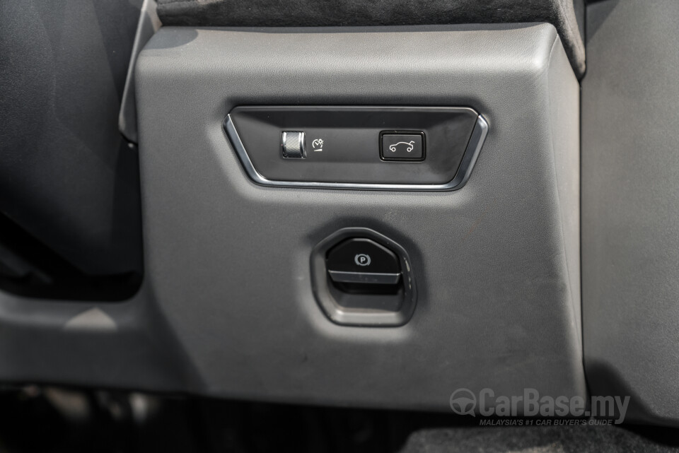 Lotus Emira Type 131 (2022) Interior