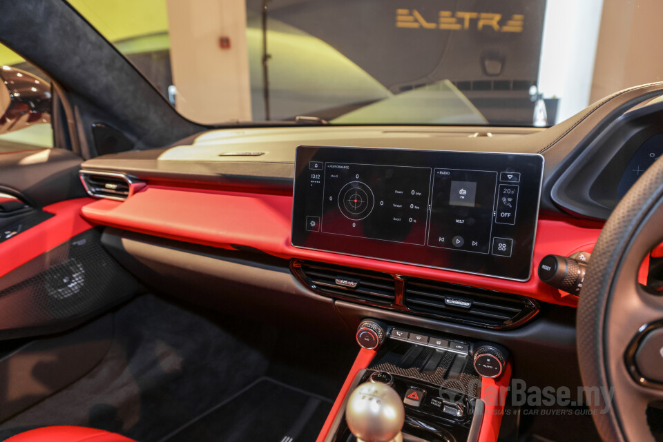 Lotus Emira Type 131 (2022) Interior